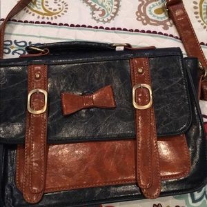Gorgeous satchel purse!